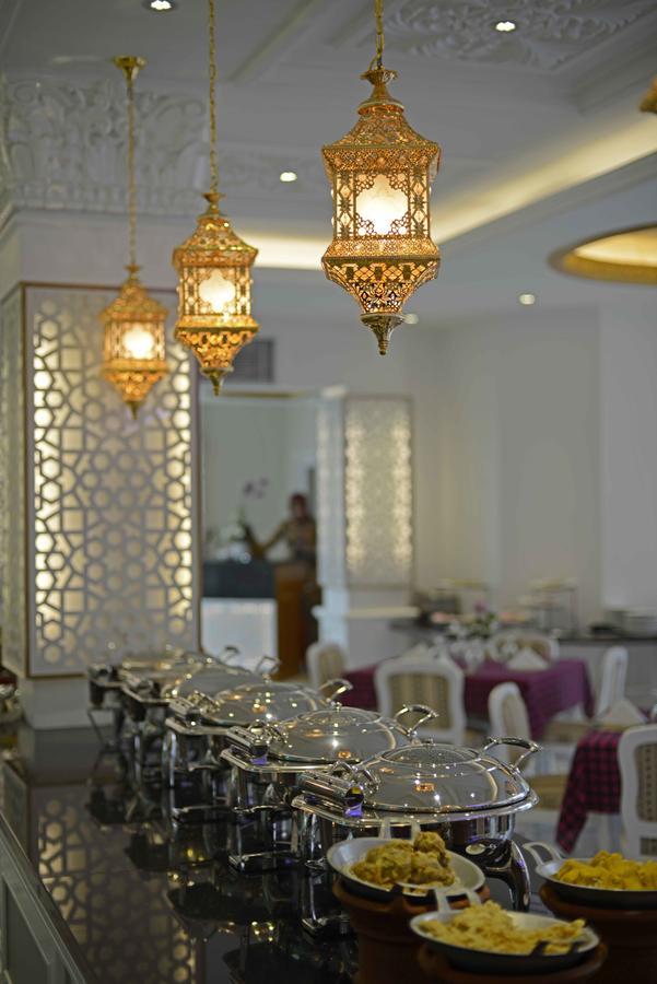 Sahira Butik Pakuan Syariah Hotel Богор Екстериор снимка